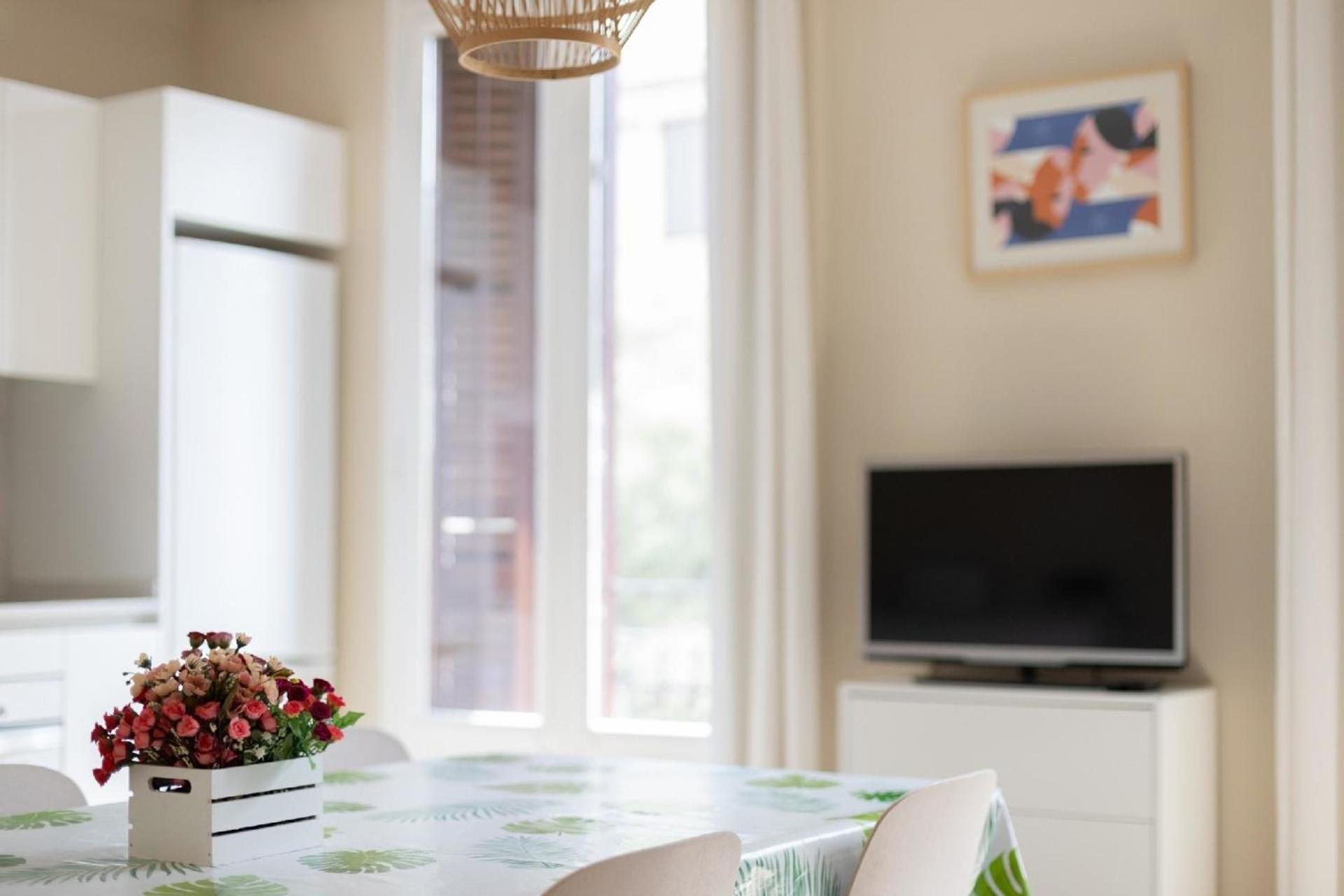 Fuer 6 Personen Ca 90 Qm In Barcelona-eixample, Costa Brava Costa Del Maresme Apartment Barcelona