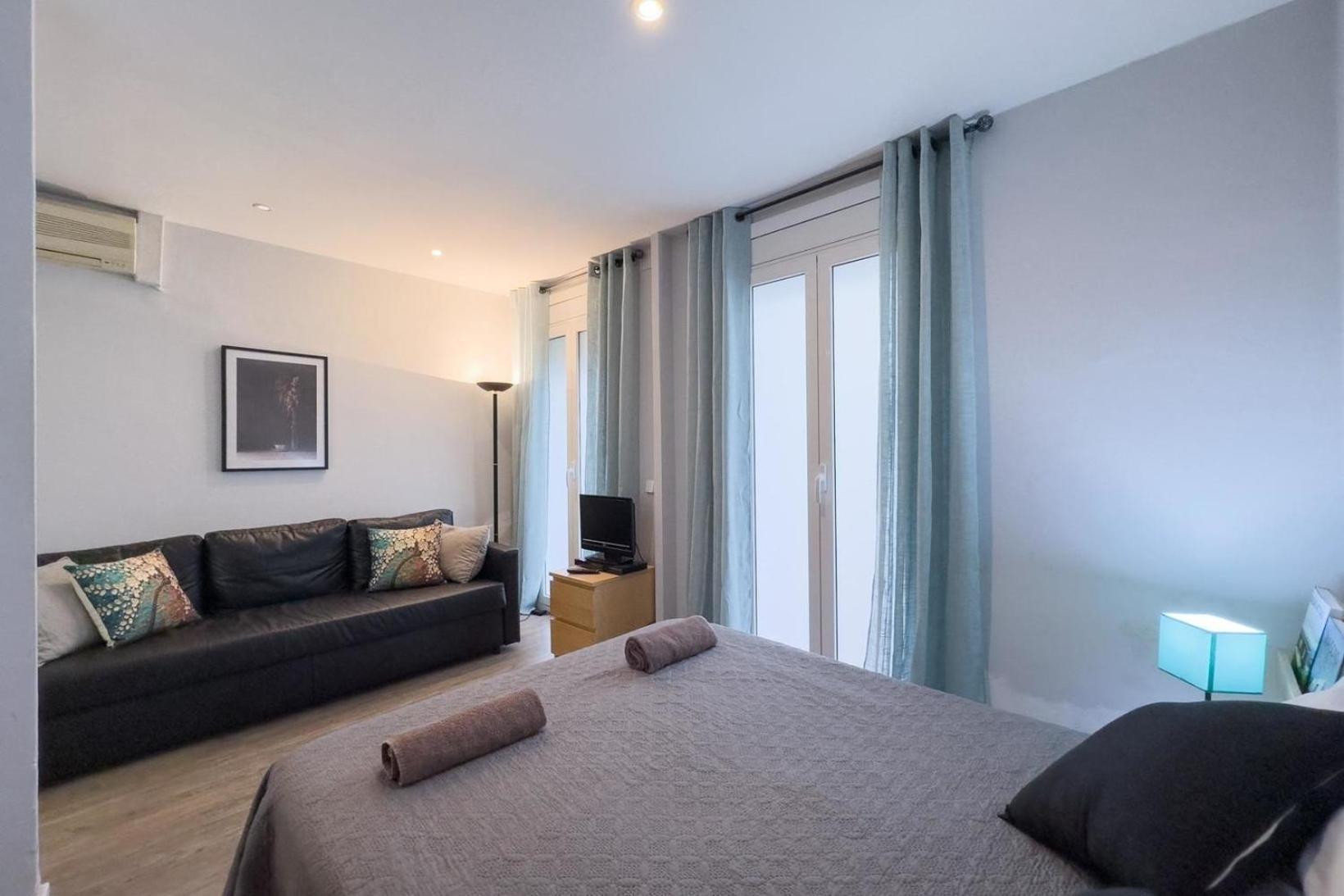 Appartement Fuer 2 Personen Ca 38 Qm In Barcelona-gracia, Costa Brava Costa Del Maresme Barcelona