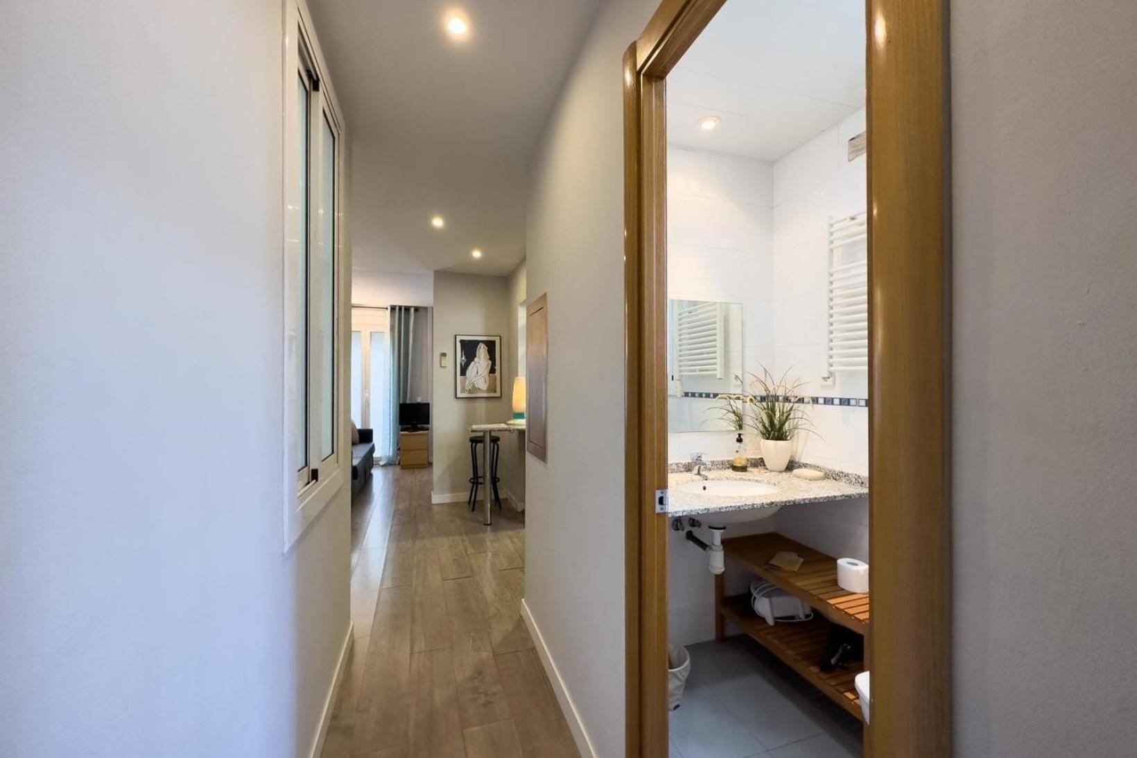 Fuer 2 Personen Ca 38 Qm In Barcelona-gracia, Costa Brava Costa Del Maresme Appartement Barcelona