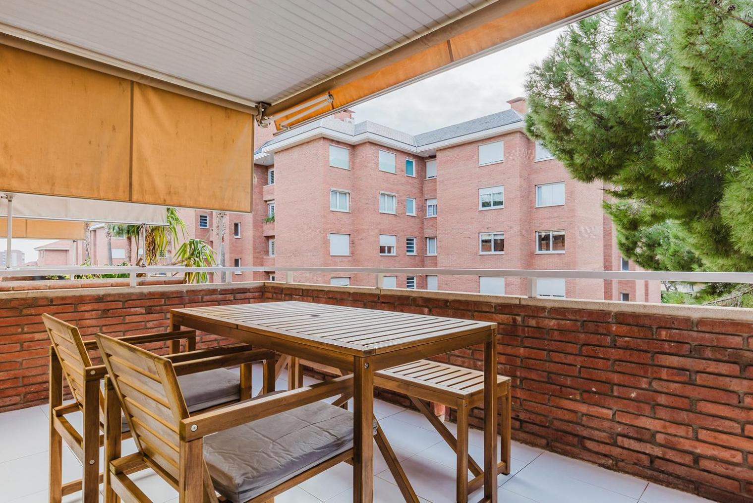 Blueground Pedralbes Pool Garden Ac Bcn-175 Apartment