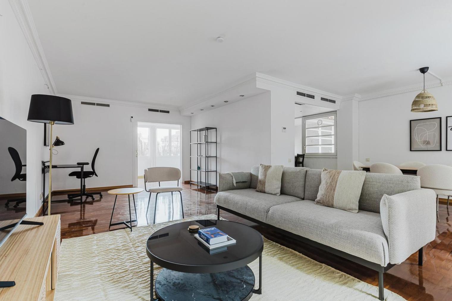 Blueground Pedralbes Pool Garden Ac Bcn-175 Apartment Barcelona