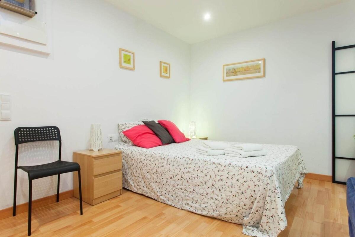 Estudio En Eixample Apartment Barcelona