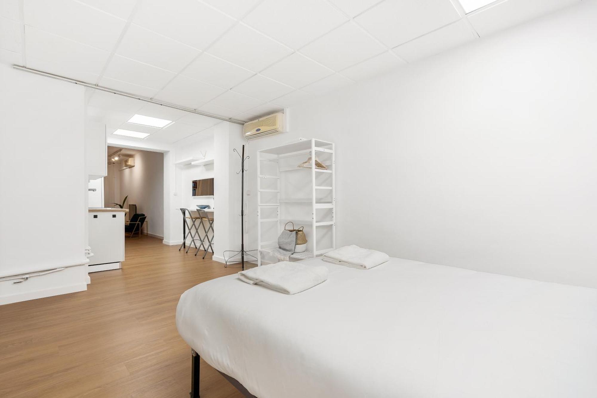 Charming In The Heart Of Gracia Apartment