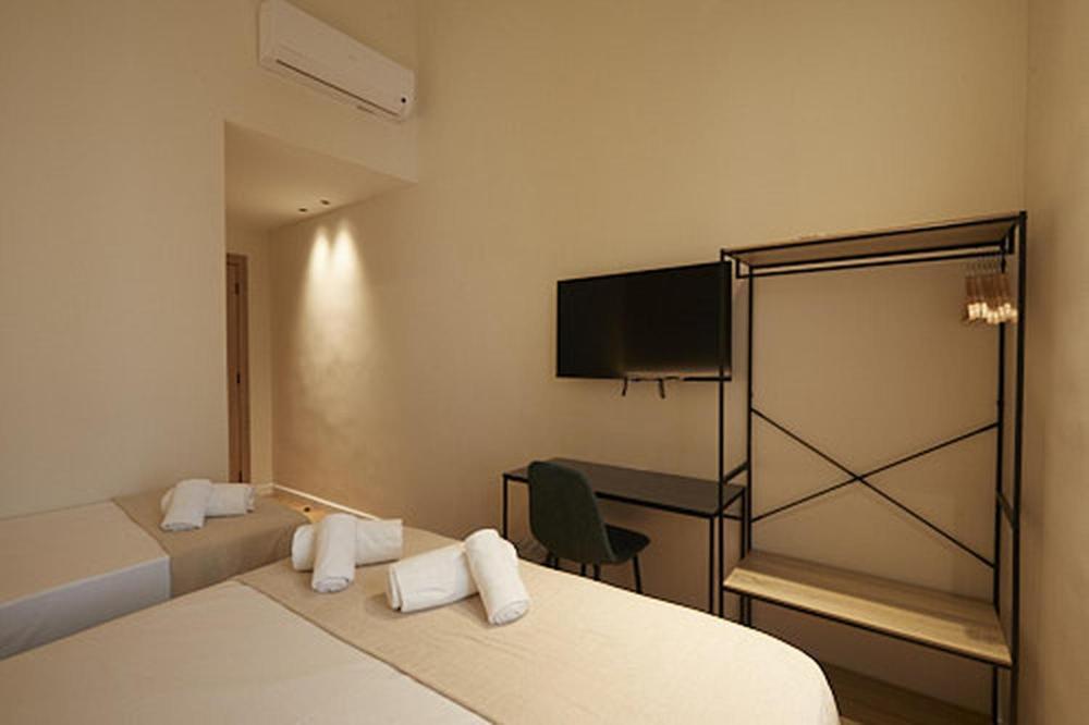 Ella Boqueria Guest house