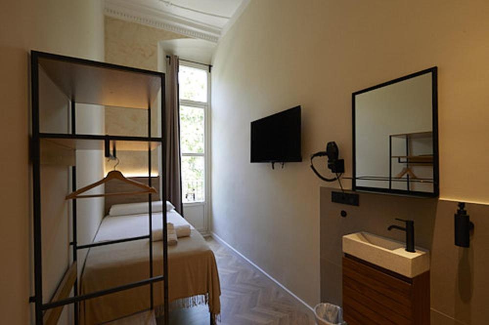 Ella Boqueria Guest house 2*