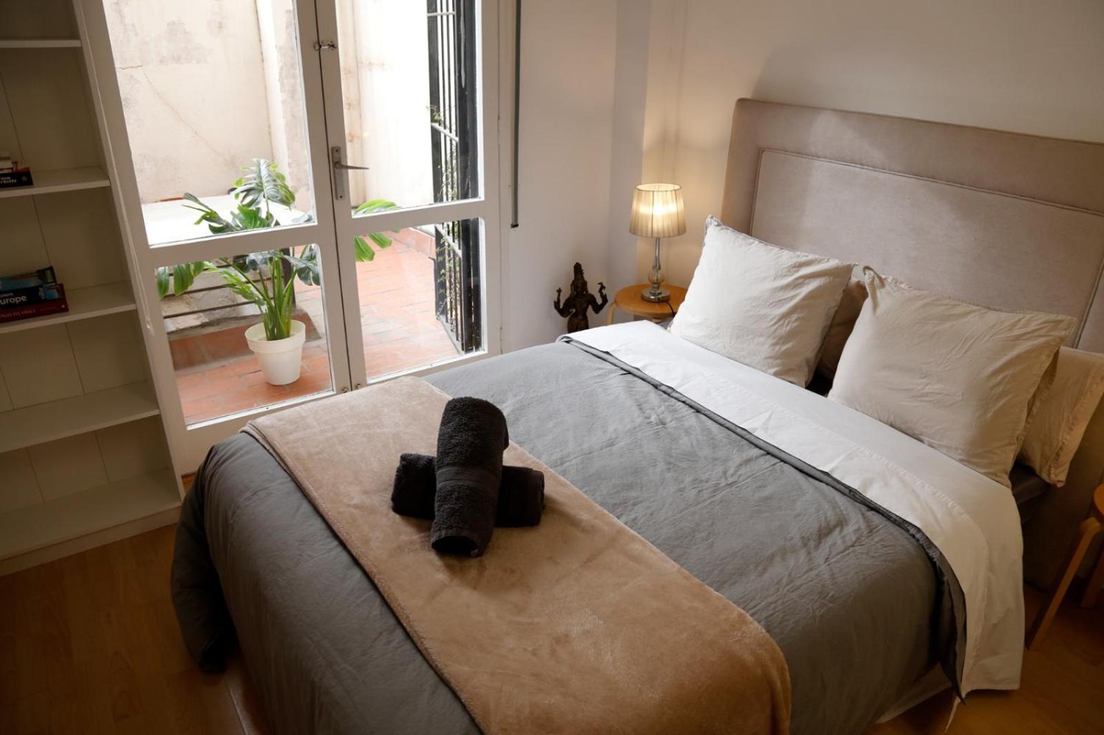 Double Private Center Aragon Street Guest house *