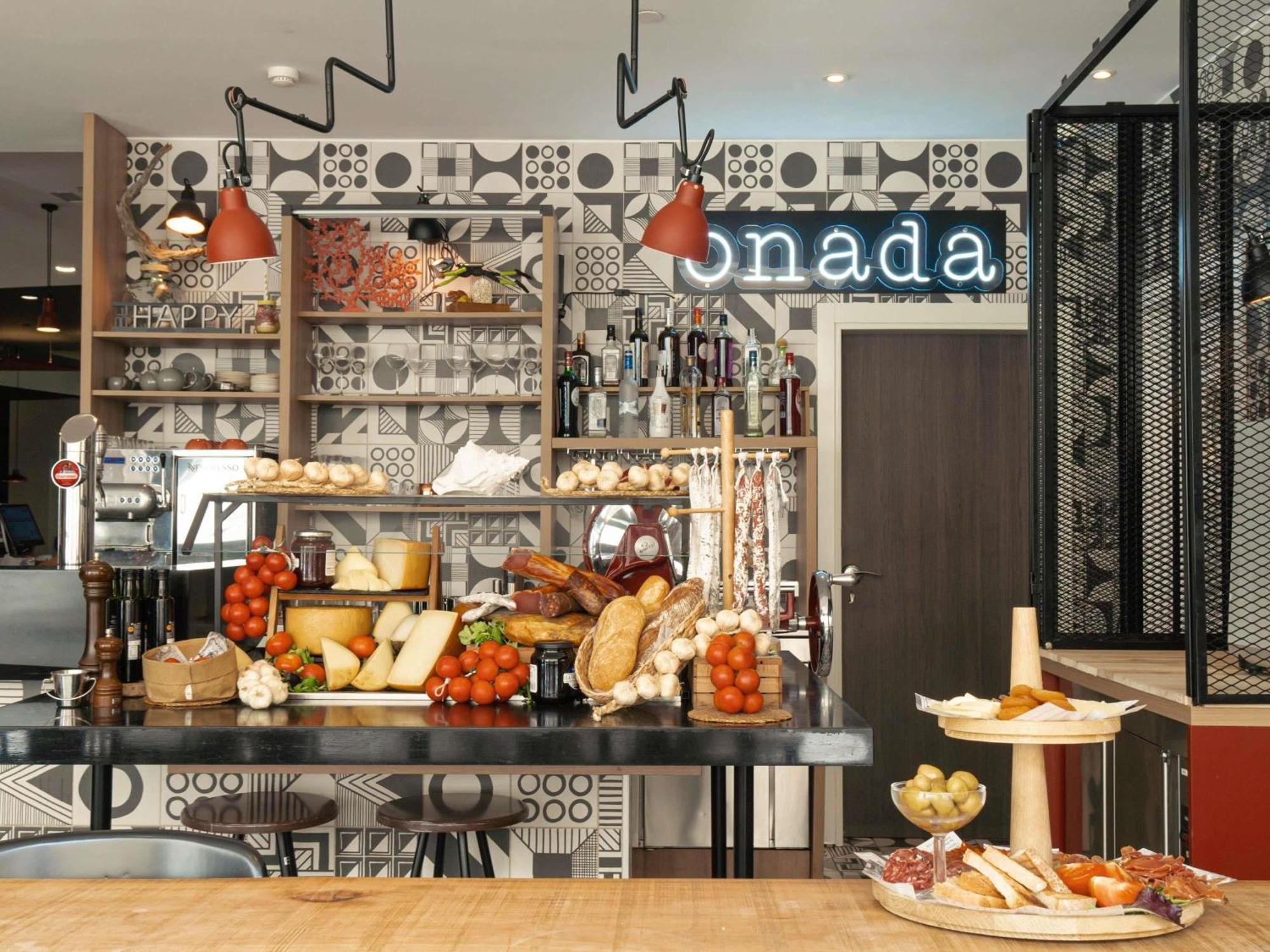 Ibis Styles Bogatell Hotel 2*