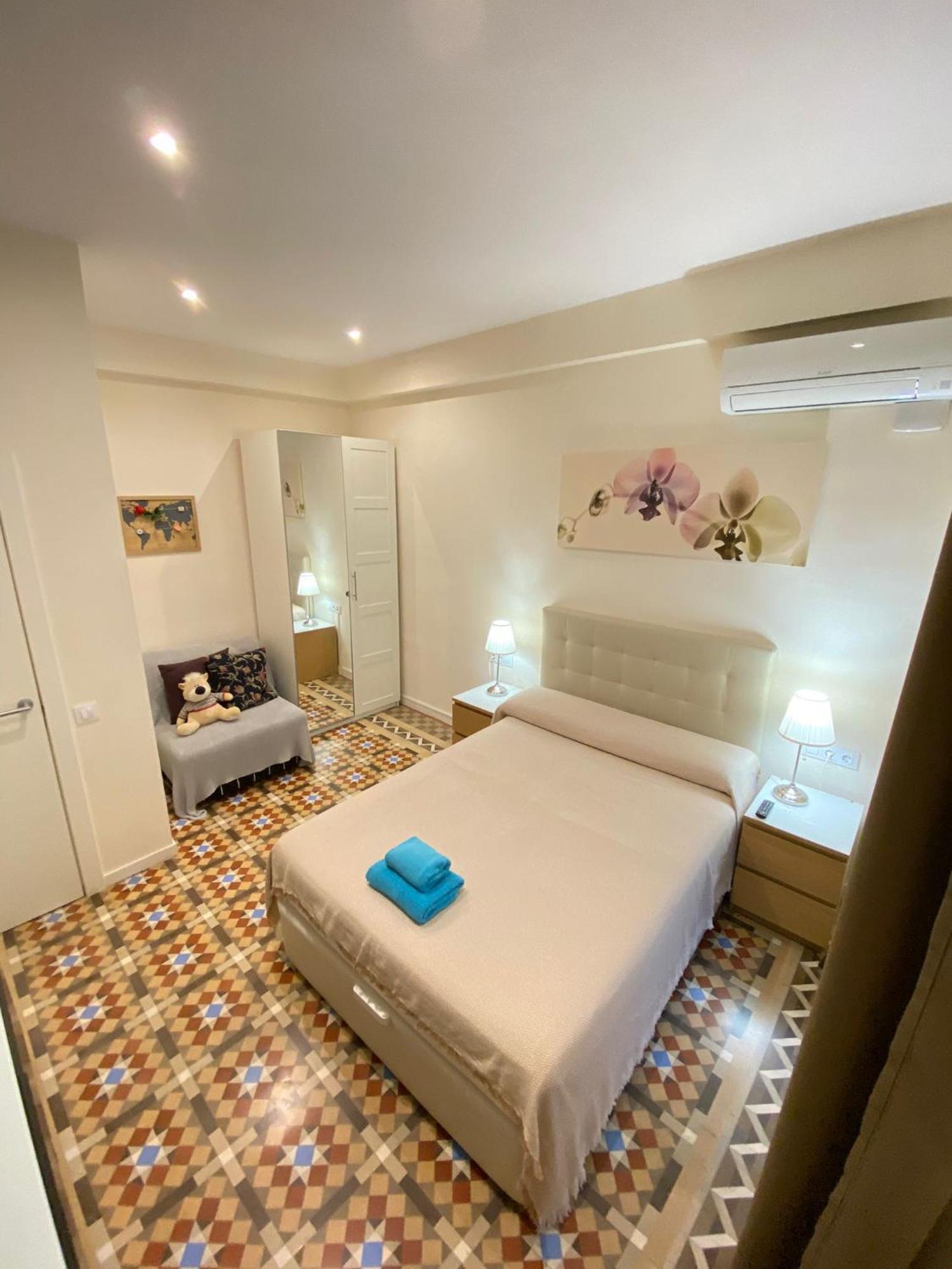 On Balmes Bed & Breakfast *
