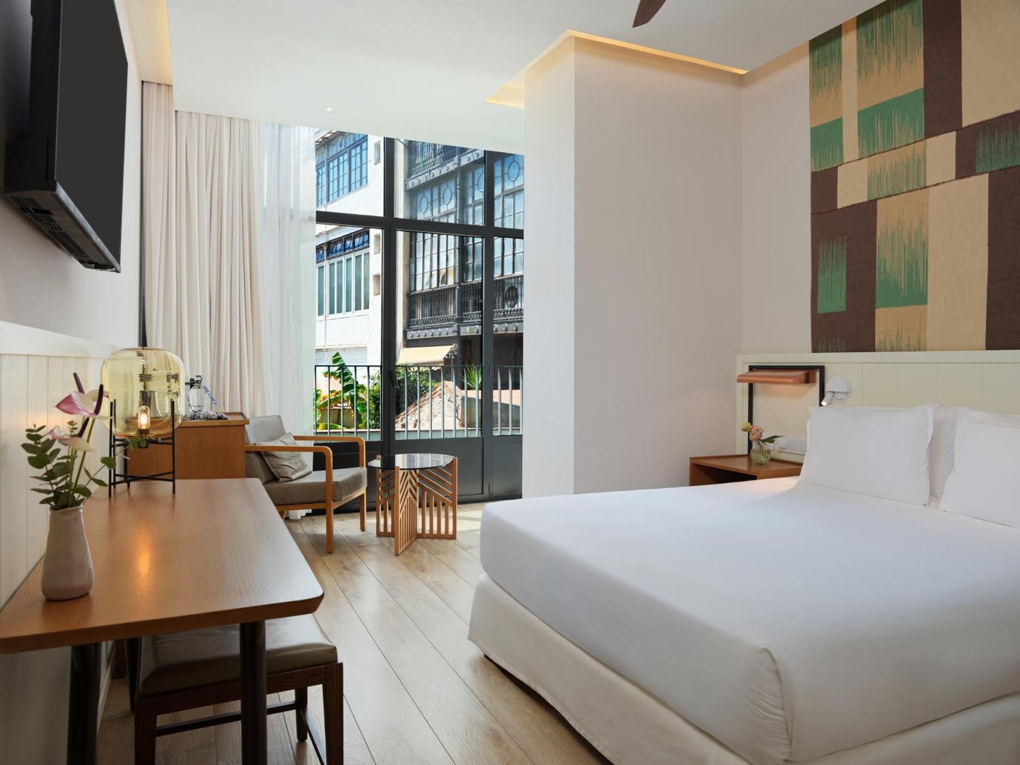 H10 Cubik 4* Sup Hotel 4*
