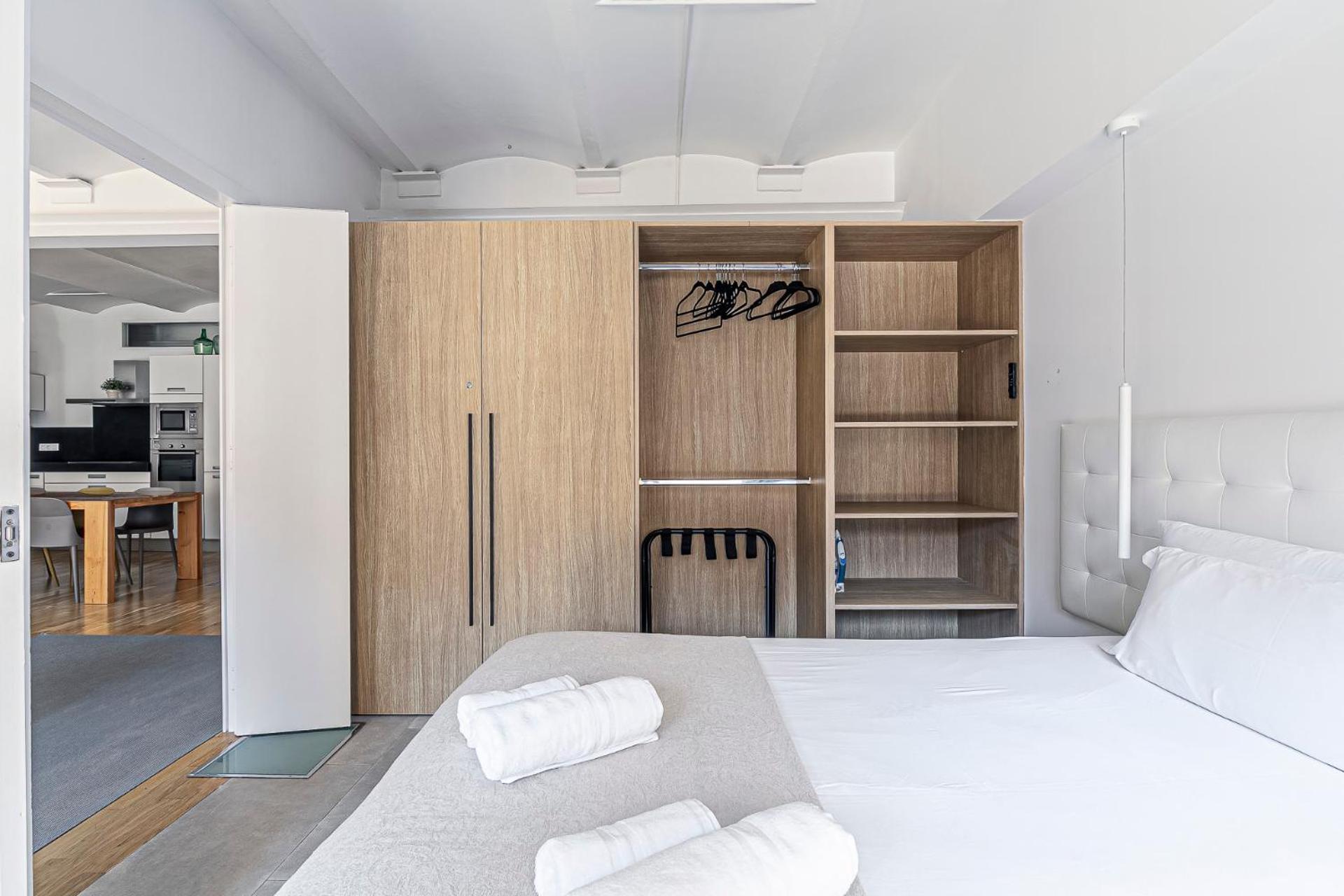 Super Central Apartment, Spacious And Bright