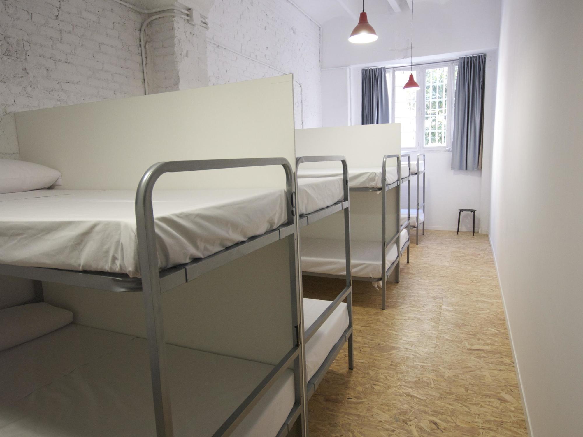 Bed & Bike Hostel *