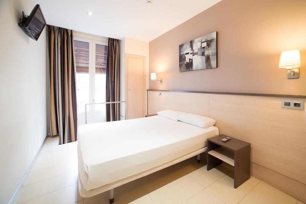 Guest house Flores Ramblas 2*