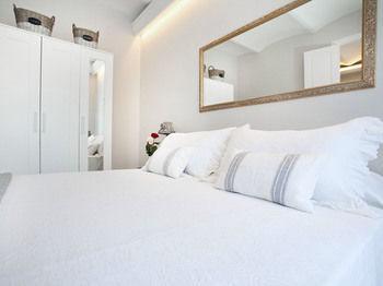 Apartment Two Sisters Barcelona