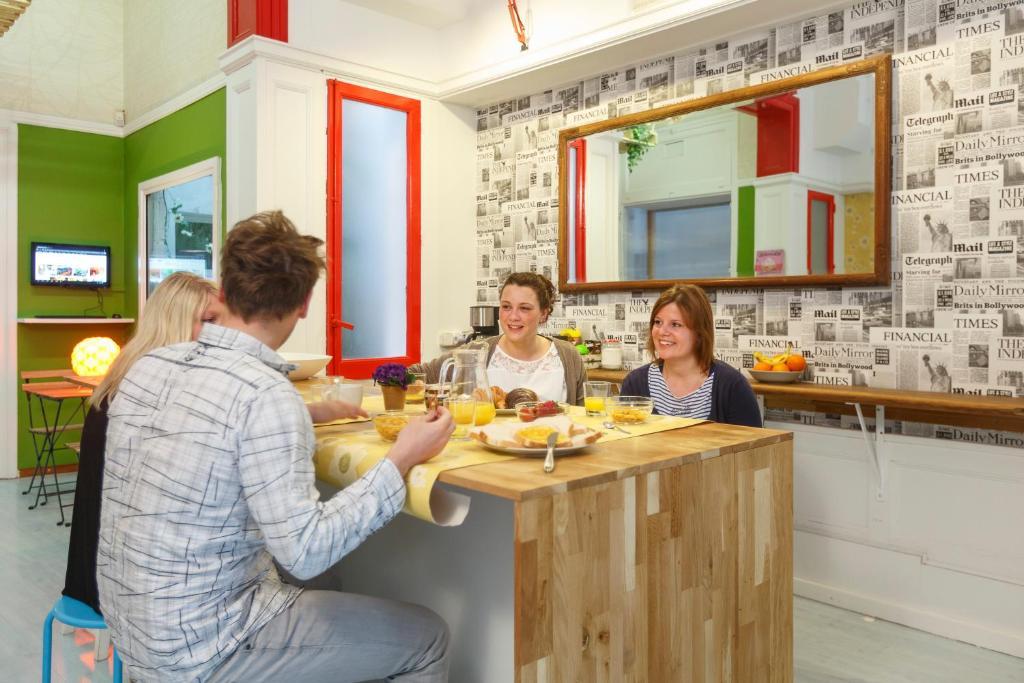 Hip Hostel