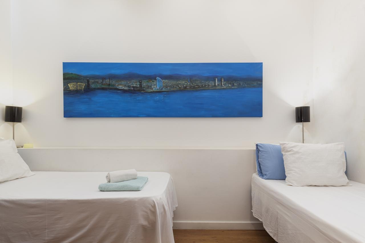 Nou De La Rambla Apartment *