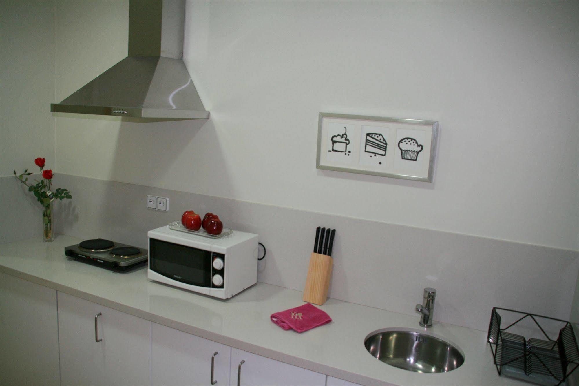 Bcnstop Parc Gueell Aparthotel 3*
