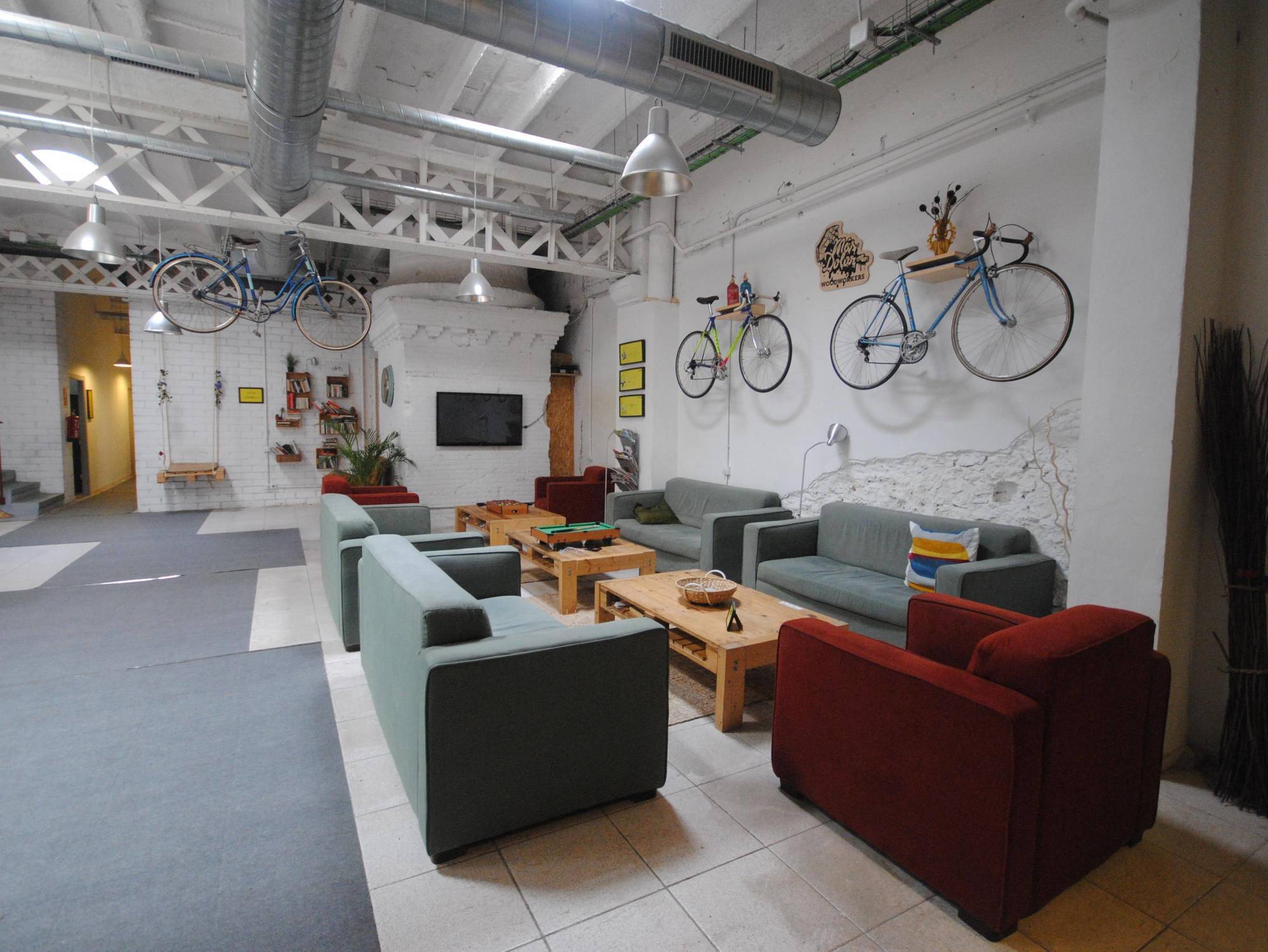 Bed & Bike Hostel