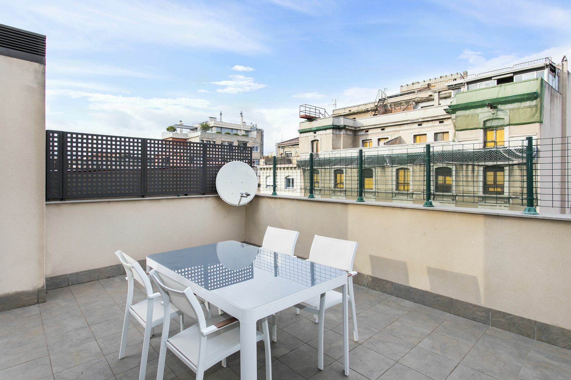 Modern Penthouse Girona Barcelone