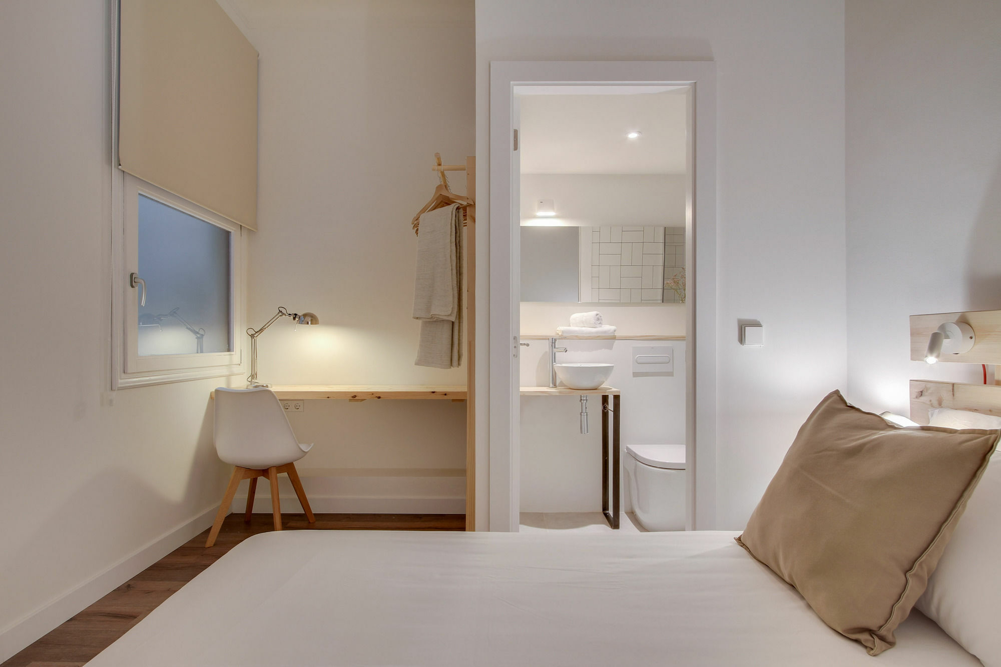 Principal B&bcn Couette-café 3*
