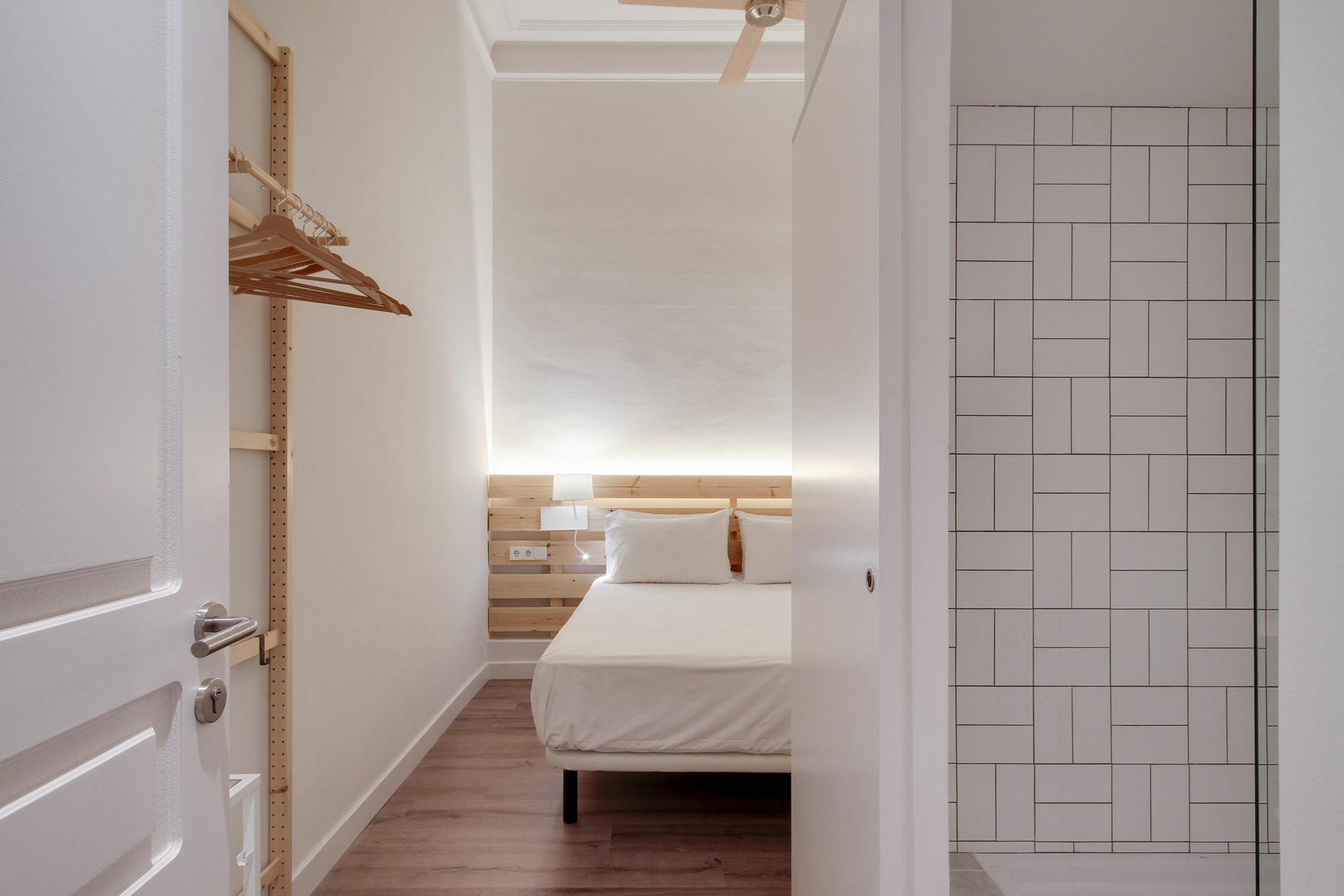 Principal B&bcn Couette-café 3*