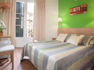 Felipe Ii Hostel *