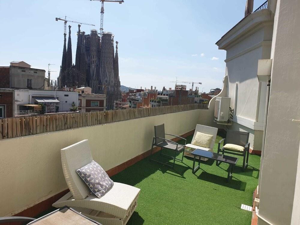 Sagrada Familia Apartment *