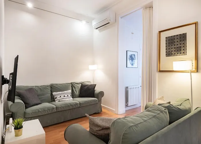 Experience Local Life In The Heart Of Gracia