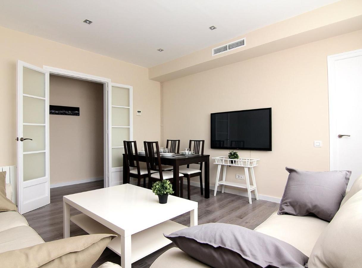 Rius - & Private Terrace Penthouse Next To The Fair *