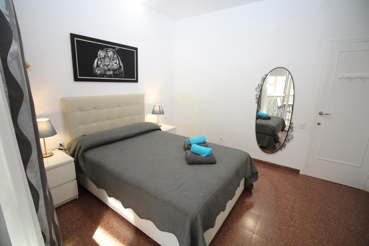 Aribau 33 *