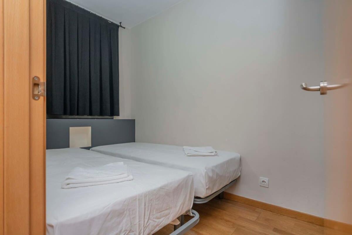 Modern And Bright In Eixample 3-1 Appartement Barcelona