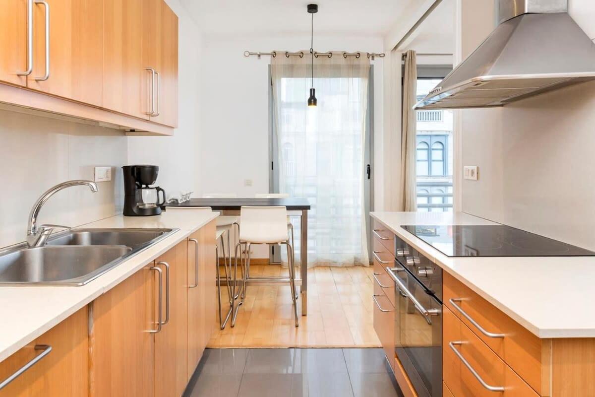 Spacious And Elegant 4 Bedroom With Private Terrace * Barcelone