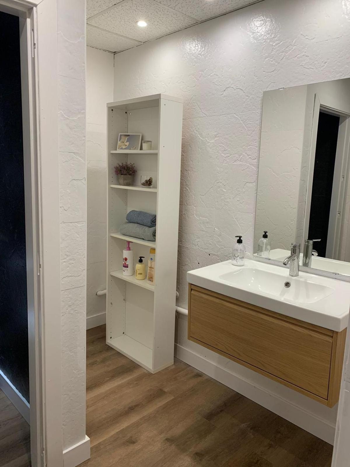 Apartment Loft Sleeper Llum ,aeropuerto *