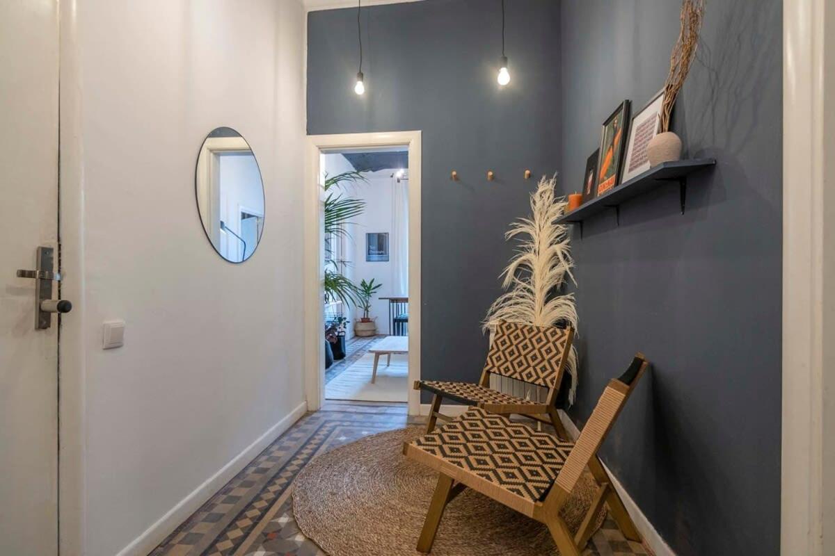 Elegant 4 Bedrooms 3 Bathrooms Catalan Apartment