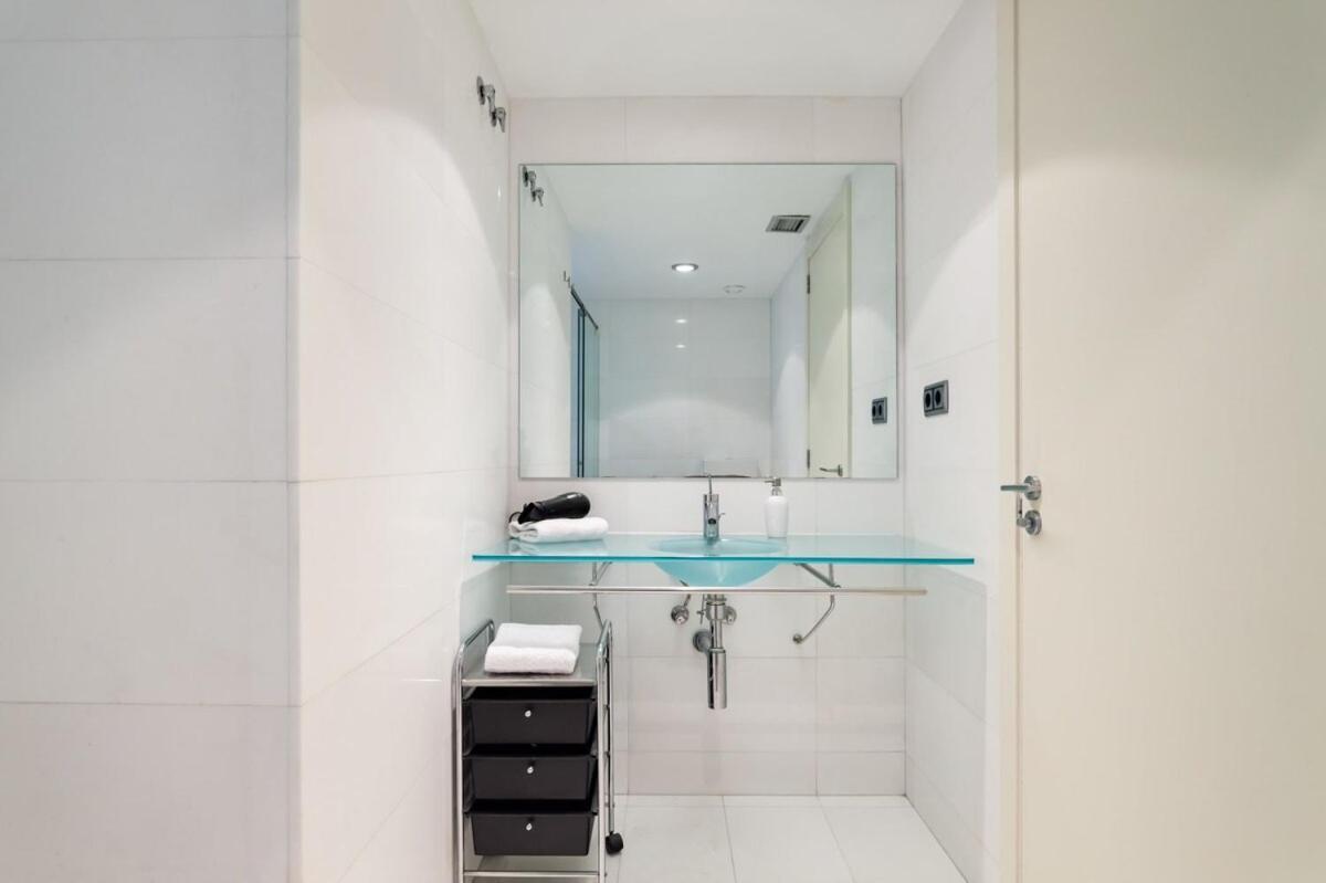 Apartment Placa Catalunya Modern 2bedroom With Balcony