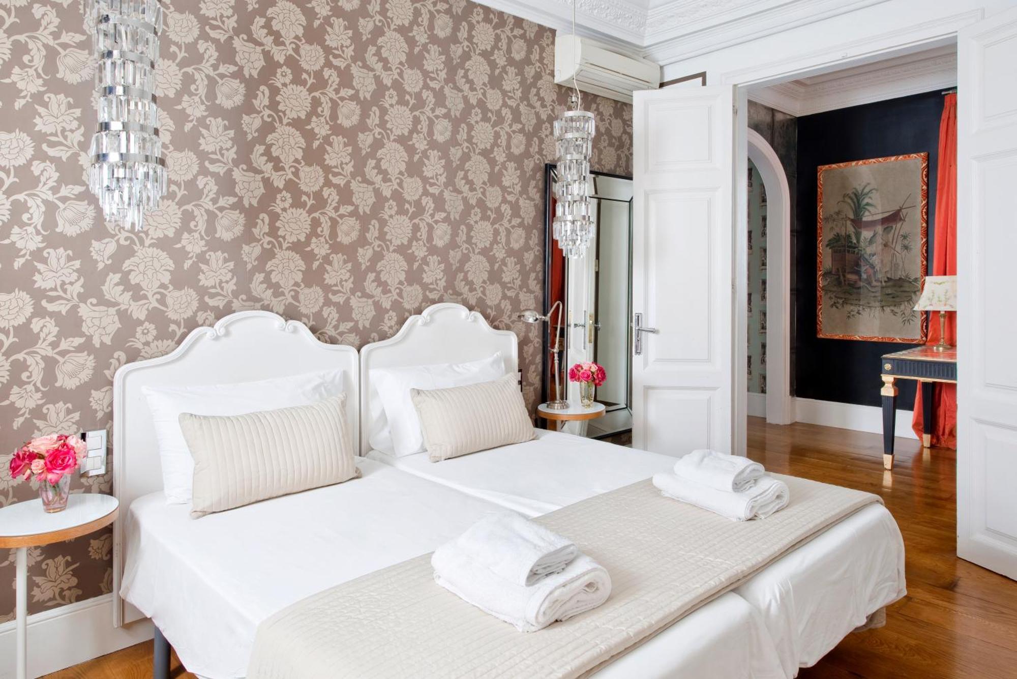 Luxury Palacete Apartment Barcelona