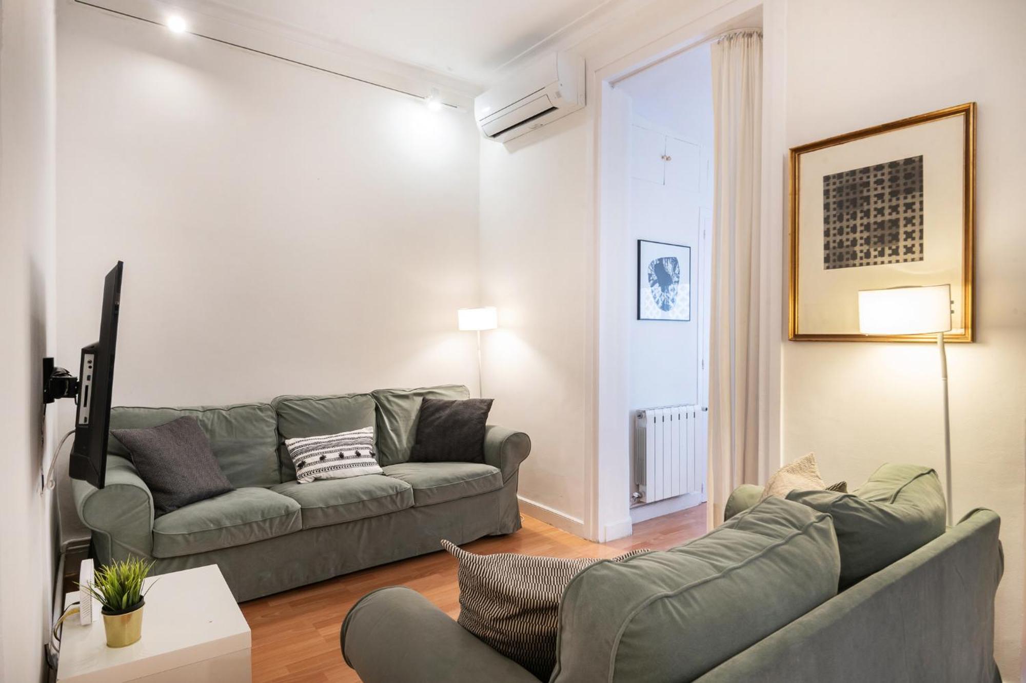 Apartment Experience Local Life In The Heart Of Gracia *