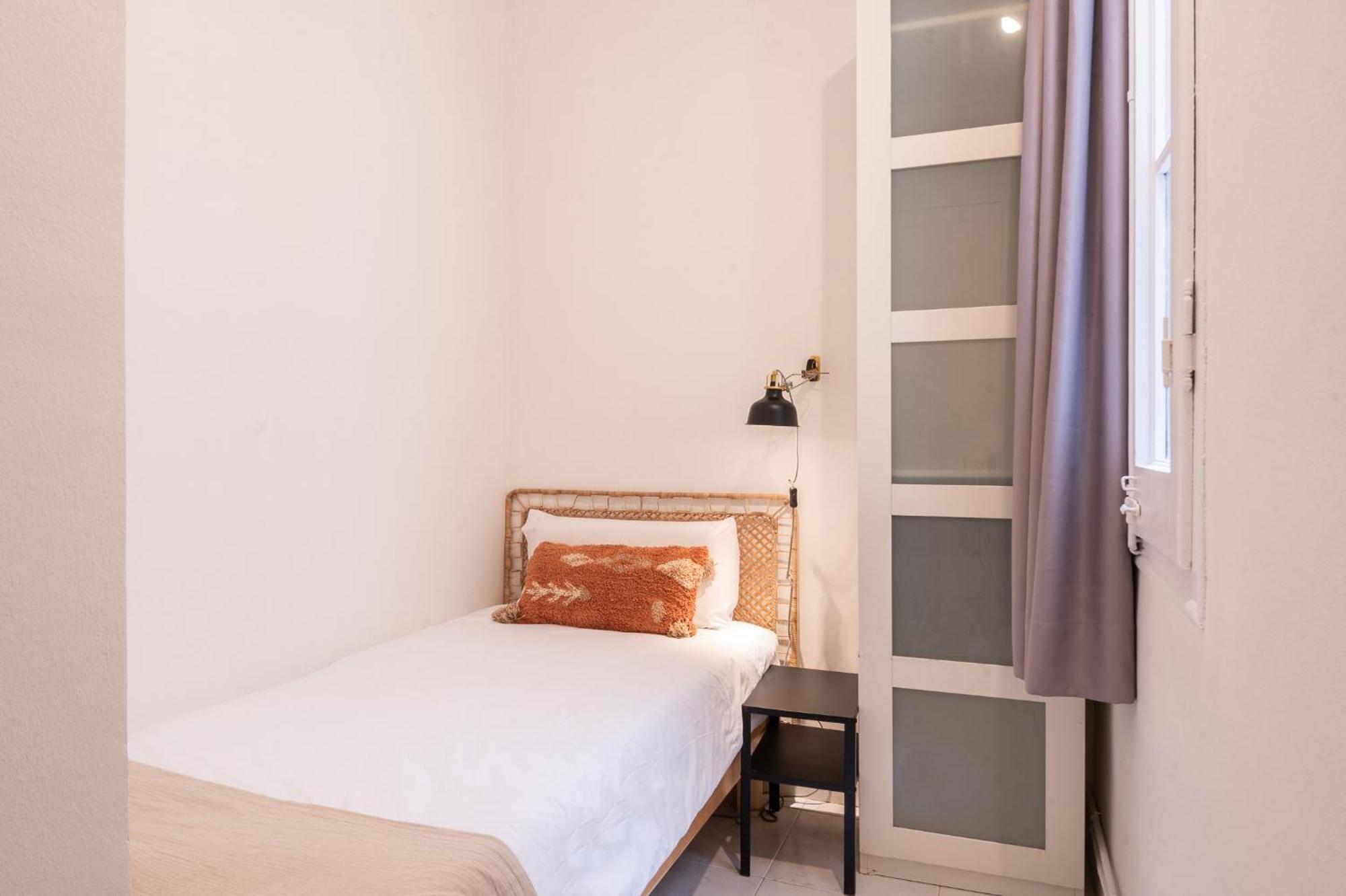 Apartment Experience Local Life In The Heart Of Gracia *