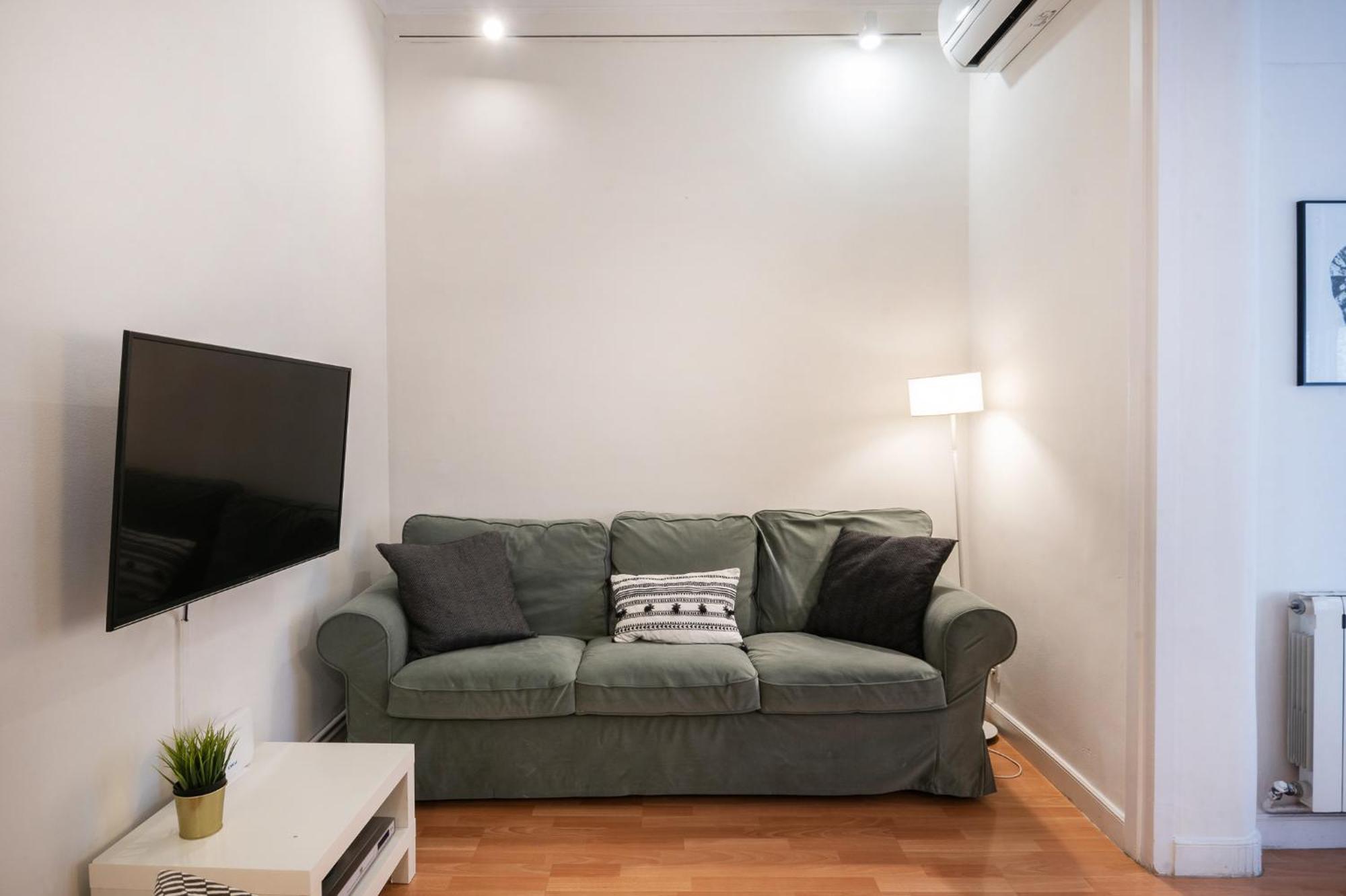 Apartment Experience Local Life In The Heart Of Gracia Barcelona