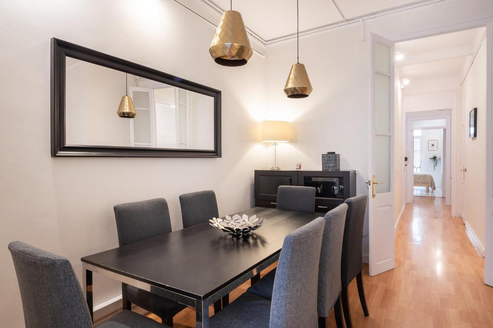 Experience Local Life In The Heart Of Gracia