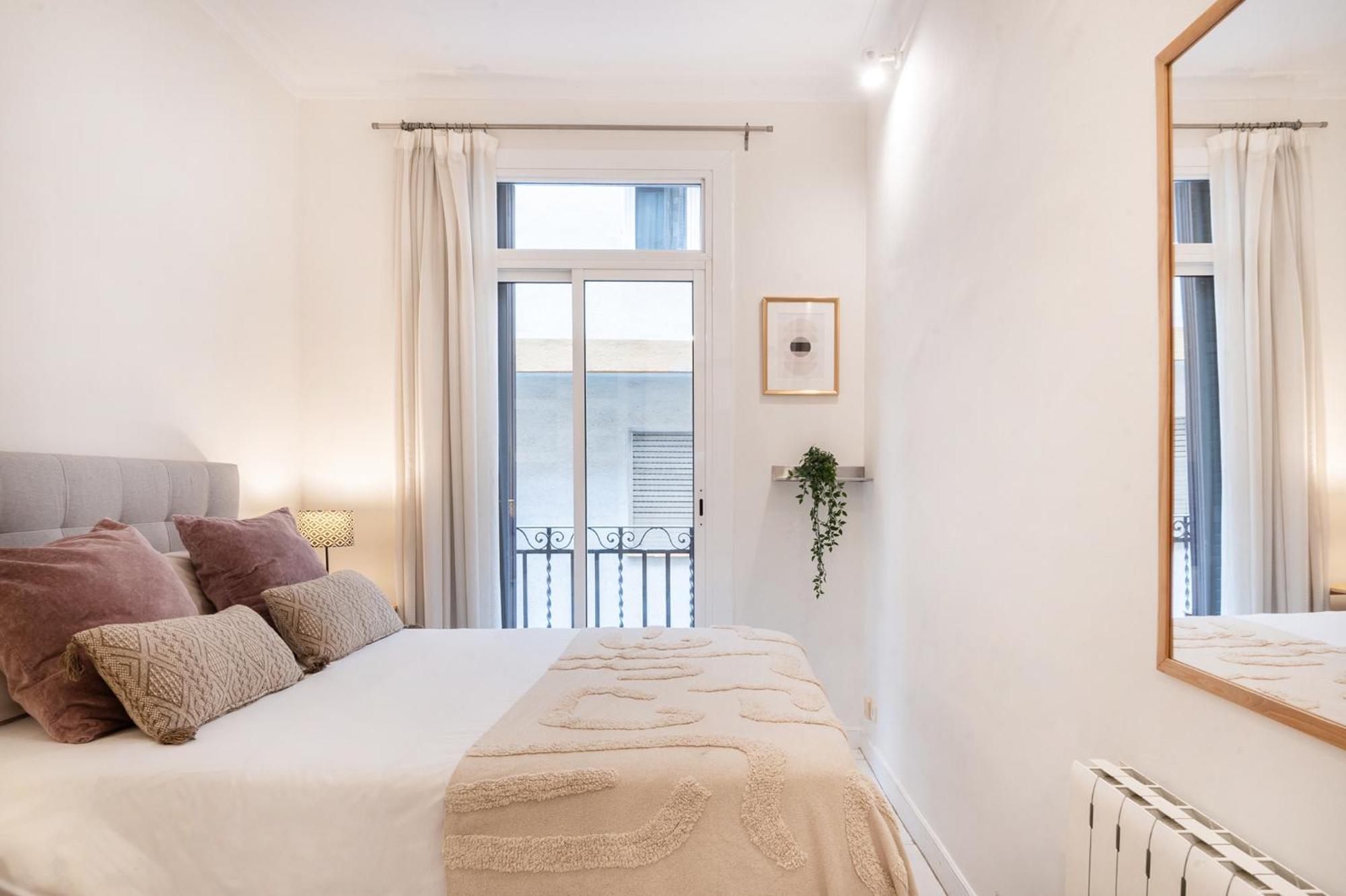 Experience Local Life In The Heart Of Gracia