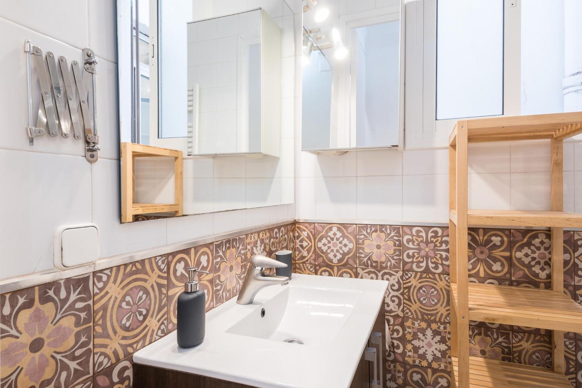 Apartment Experience Local Life In The Heart Of Gracia