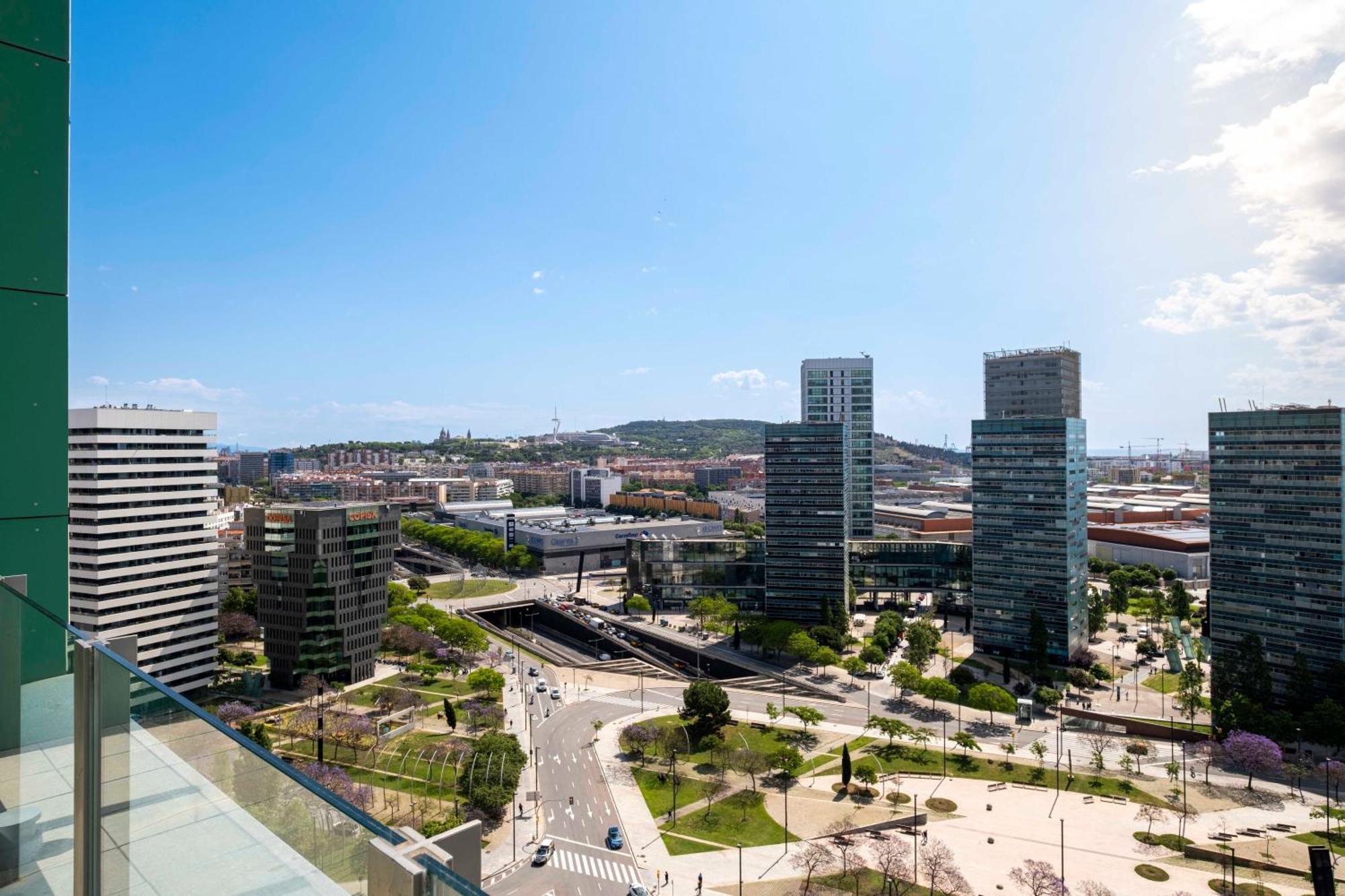 Apartment Duplex Fira Bcn And 15' From Bcn Center With Pool *
