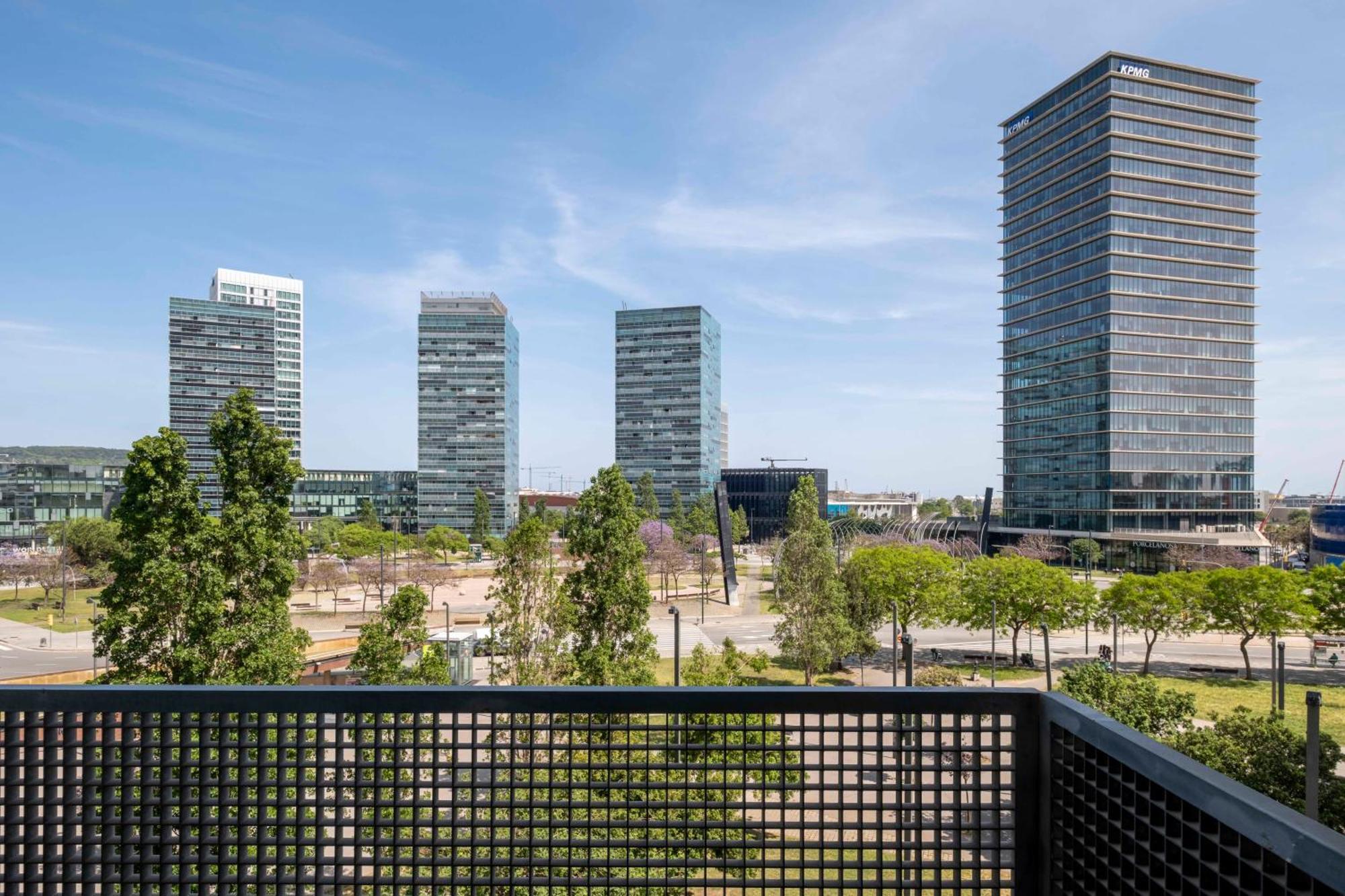 Apartment Duplex Fira Bcn And 15' From Bcn Center With Pool