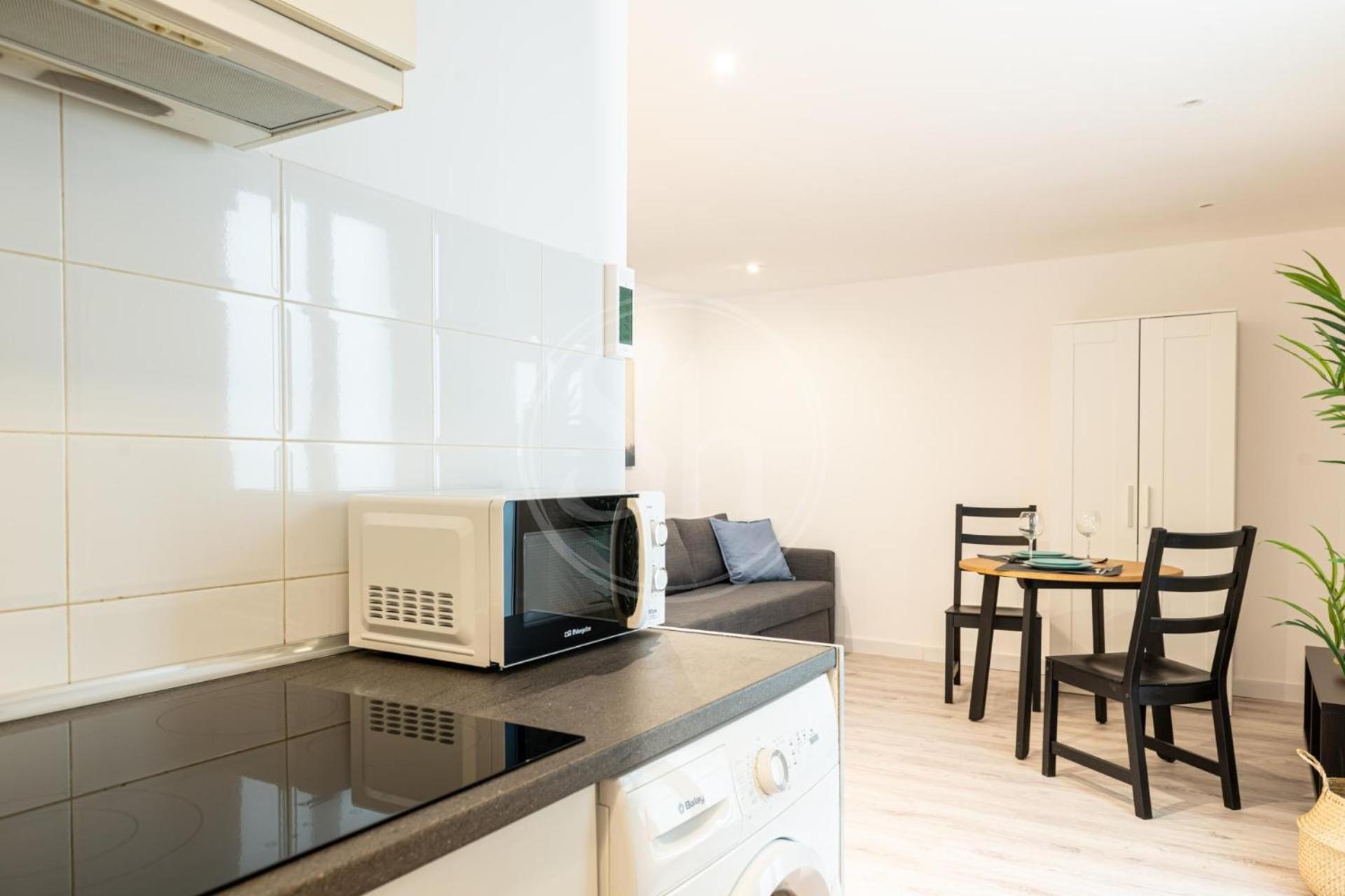 Estudio En Eixample Apartment
