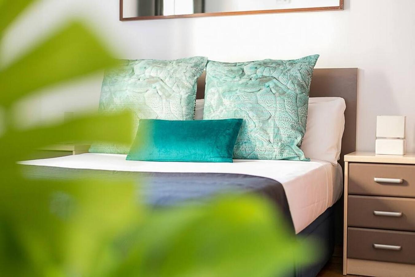 Relax In A Chic In Sants * Barcelona