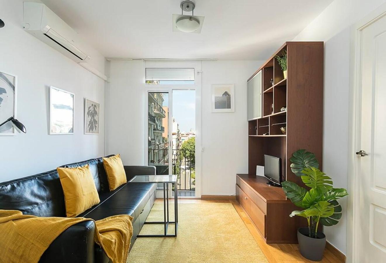 Apartment Relax In A Chic In Sants Barcelona