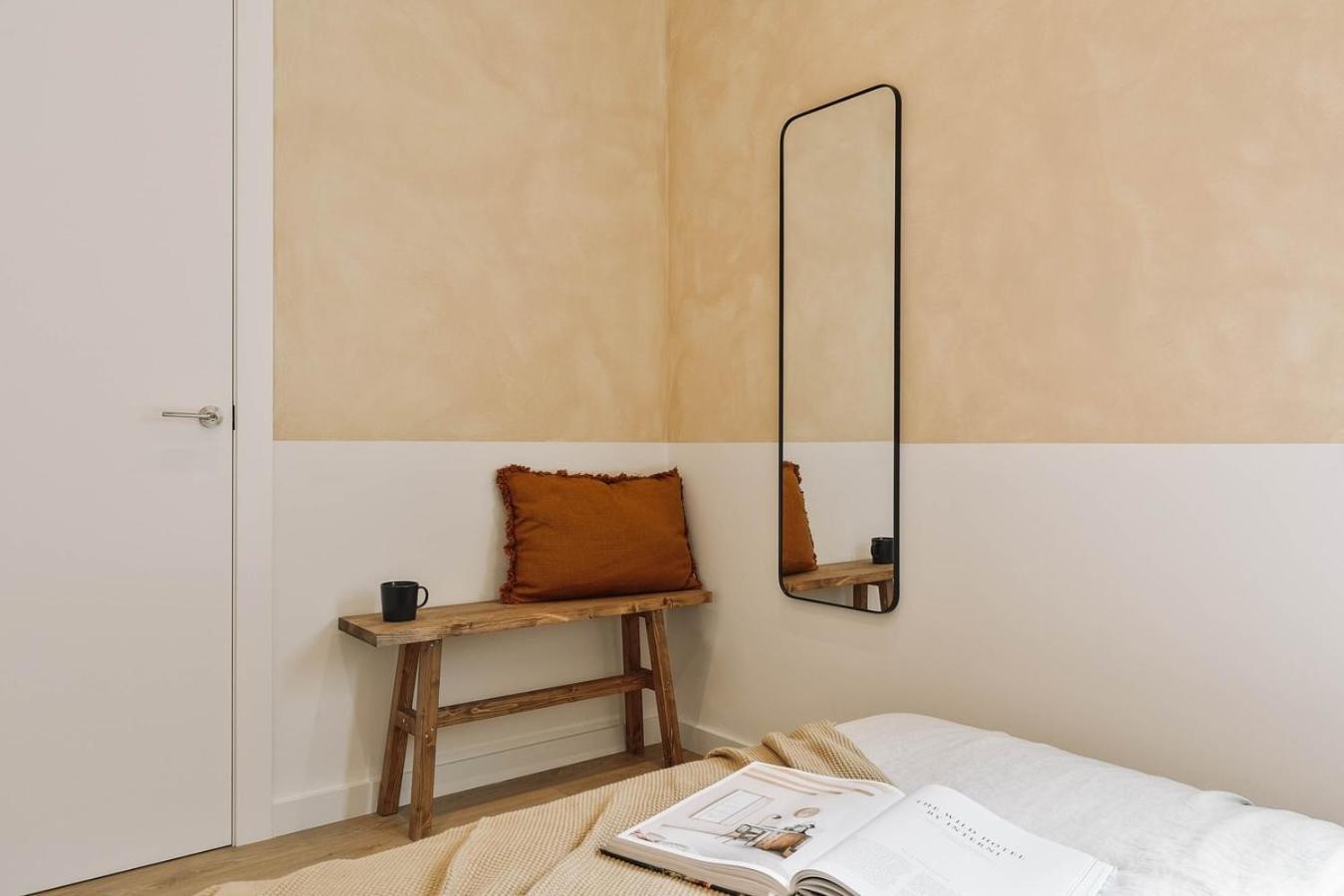 Pontone - 2 Bedrooms And Balcony In Eixample Dreta Apartment Barcelona