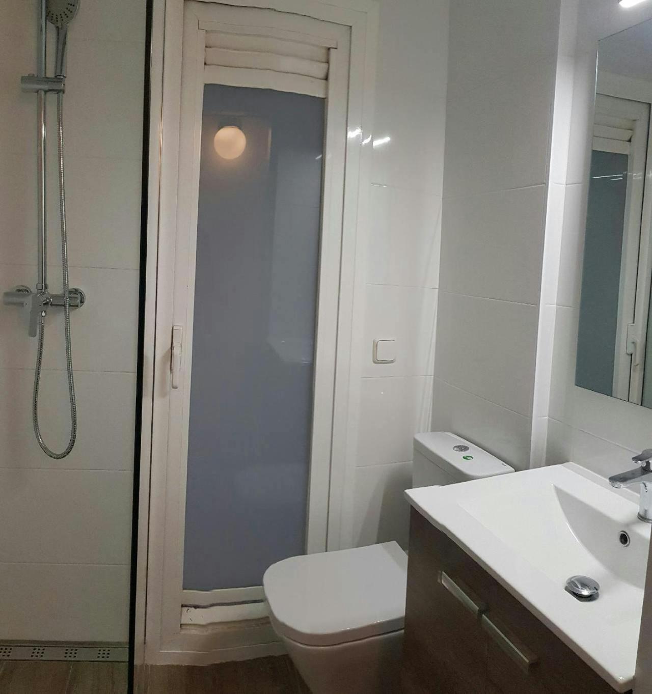 Apartment Sant Antoni 4 - Downtown Barcelona. Modern Barcelona