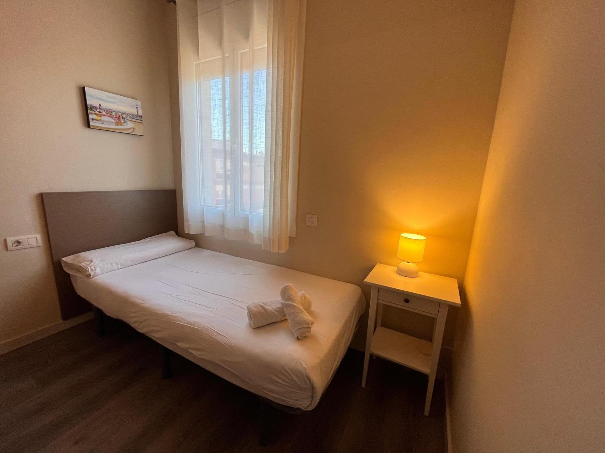 Rius - & Private Terrace Penthouse Next To The Fair