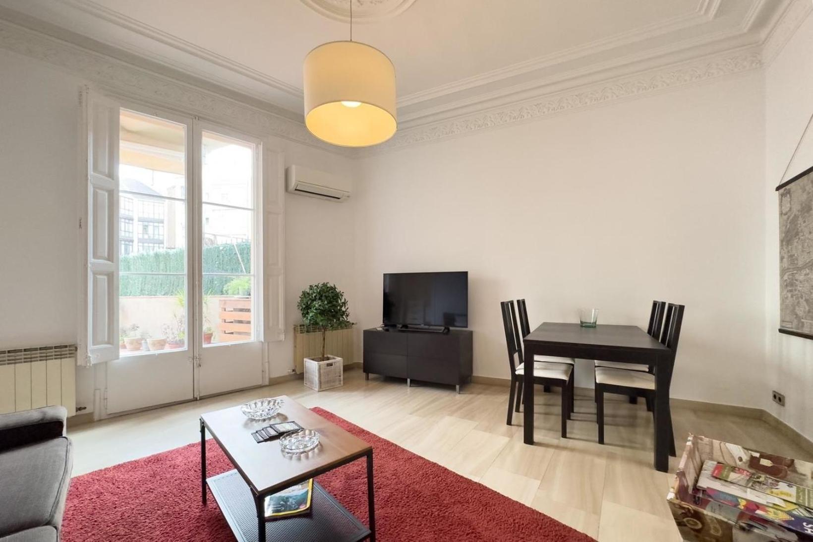 Fuer 5 Personen Ca 80 Qm In Barcelona-eixample, Costa Brava Costa Del Maresme Apartment